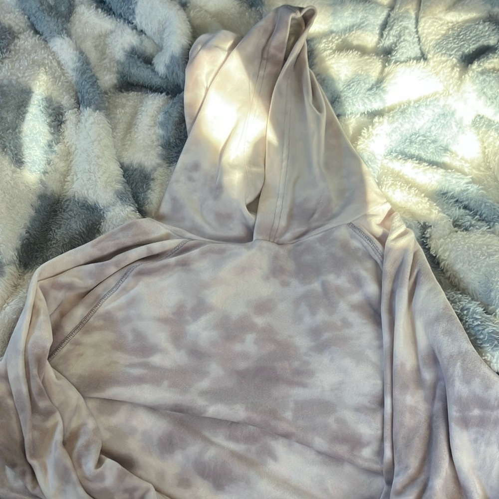 SO Tie-Dye Hoodie in Gray and Cream